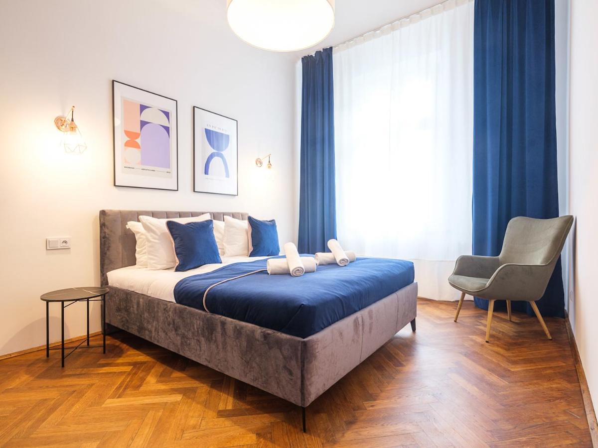 Central Apartments By Tyzenhauz Krakow Exterior photo